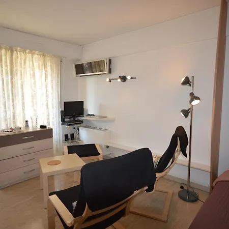 Διαμέρισμα Comfortable Near The Beaches Κάννες