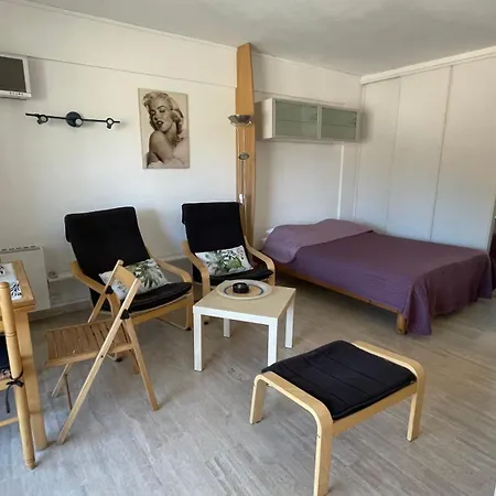 Comfortable Near The Beaches *