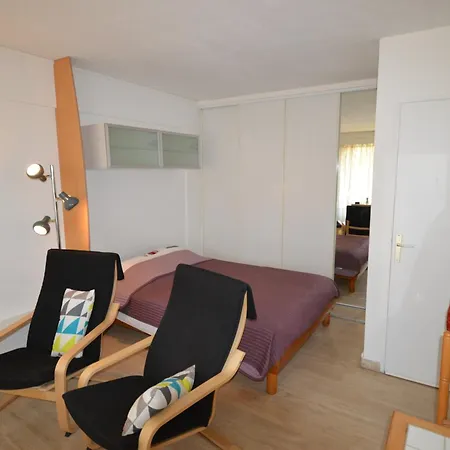 Apartment Comfortable Near The Beaches